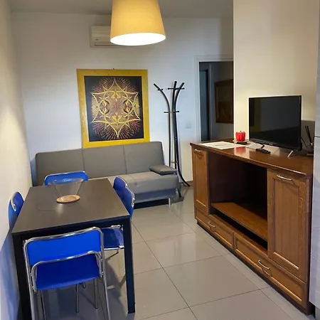 Canal Apartment Milan