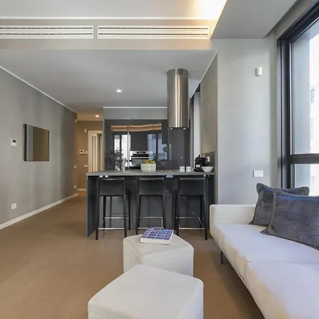 Apartmán San Babila Tower With Panoramic Terrace Overlooking Duomo By Rentopolis