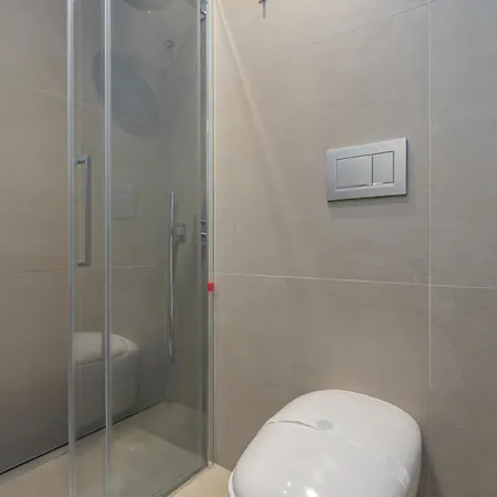 San Babila Tower With Panoramic Terrace Overlooking Duomo By Rentopolis Apartmán Milán