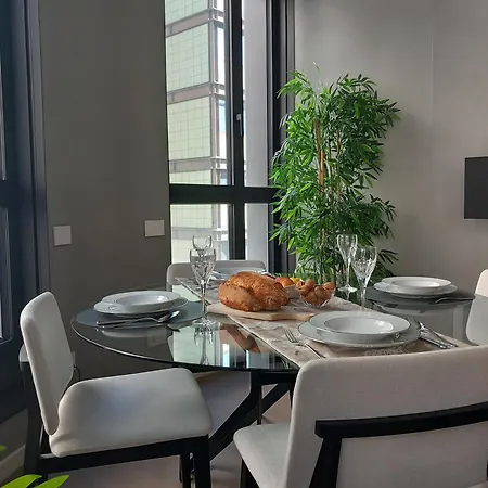Apartment San Babila Tower With Panoramic Terrace Overlooking Duomo By Rentopolis Milan