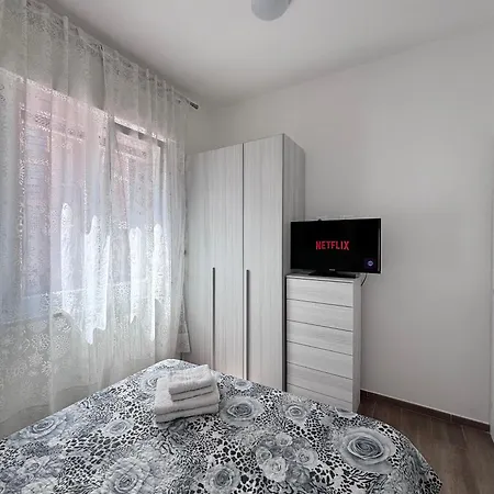 Apartamento Bilocale In Bande Nere-metro Rossa Duomo