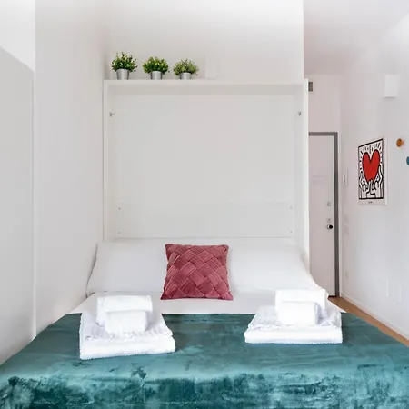 Design 39 - Metropolitana M4 - Aeroporto Linate Apartment *
