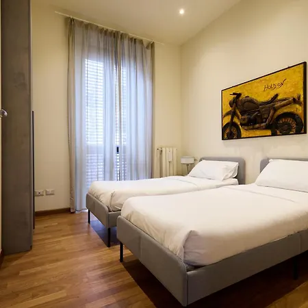 Emme Loft I First Moon - Exclusive Design With Balcony Milán