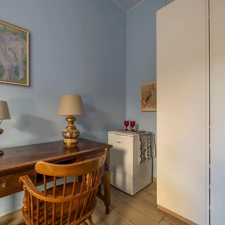 Privata Bagno E Balcone Duomo Battaglia Milánó