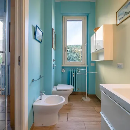 Privata Bagno E Balcone Duomo Battaglia 3* Milánó