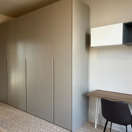 Apartman Grazioso Appartamento A Due Passi Da Bocconi E Magazzini Generali Milánó