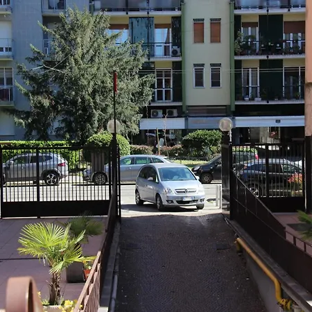 Casa Ongi Etorri Ripamonti, Tram Center, Ieo, Prada, Villaggio Olimpico Milano