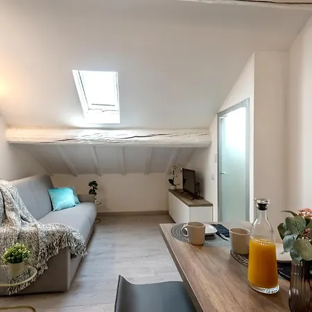 Apartment Stayeasy Corso 9 - Attic