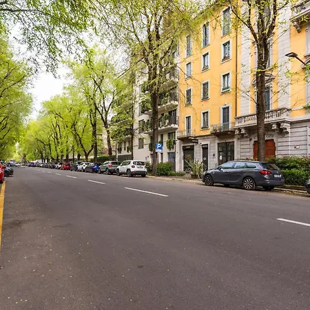 The Discovery Road - Your From * Milano