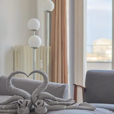 La Vista Sulla Citta - 8vo Piano Attico Mozzafiato * Milano