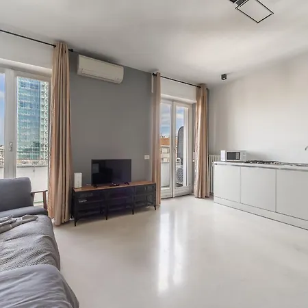 La Vista Sulla Citta - 8vo Piano Attico Mozzafiato Milano