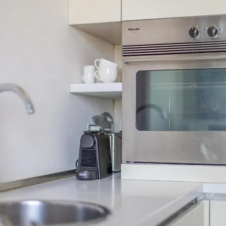 La Vista Sulla Citta - 8vo Piano Attico Mozzafiato * Milano