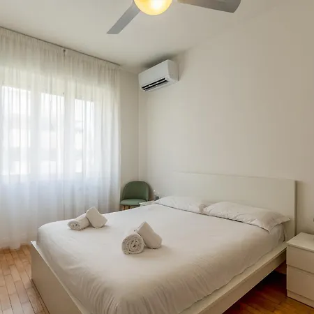 Mac Mahon 9 * ミラノ