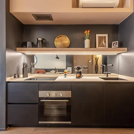 Zuretti Modern Comfort Near Station *