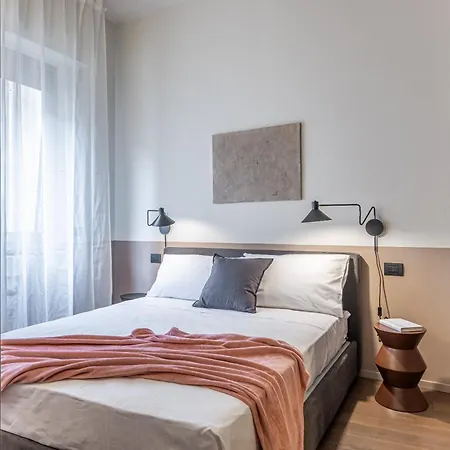 Zuretti 1 Comfort Moderno Vicino - Vesta * Милан