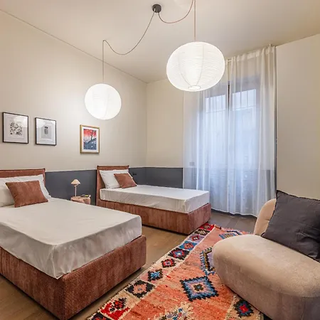 Zuretti Modern Comfort Near Station Milan