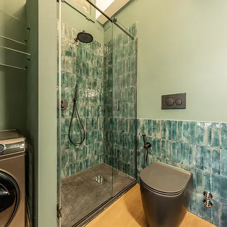 Zuretti 1 Comfort Moderno Vicino - Vesta * Милан