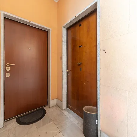 La Vista Sulla Citta - 8vo Piano Attico Mozzafiato Lägenhet