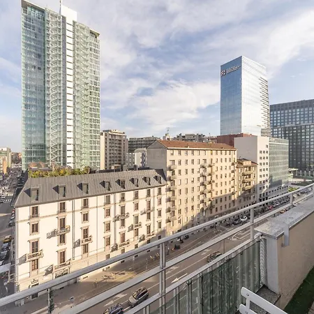 La Vista Sulla Citta - 8vo Piano Attico Mozzafiato Lägenhet *