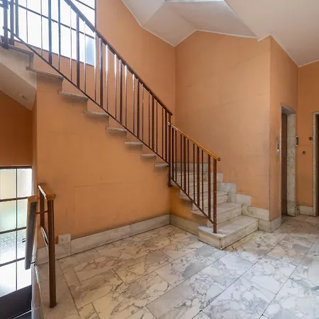 La Vista Sulla Citta - 8vo Piano Attico Mozzafiato Milan