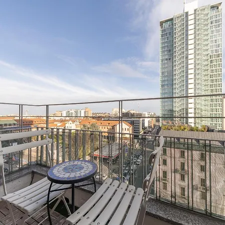 La Vista Sulla Citta - 8vo Piano Attico Mozzafiato Milano