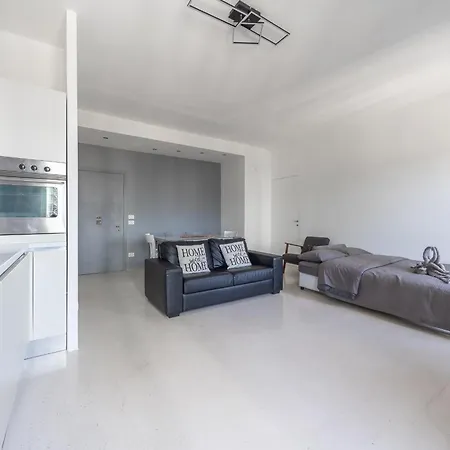 Lägenhet La Vista Sulla Citta - 8vo Piano Attico Mozzafiato