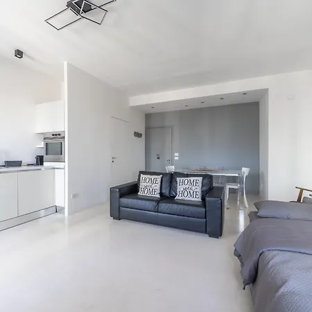 La Vista Sulla Citta - 8vo Piano Attico Mozzafiato