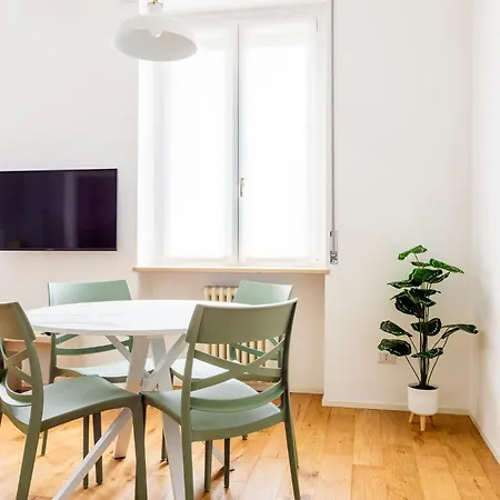 Stazione Centrale-Niguarda New Cozy Flat شقة ميلان