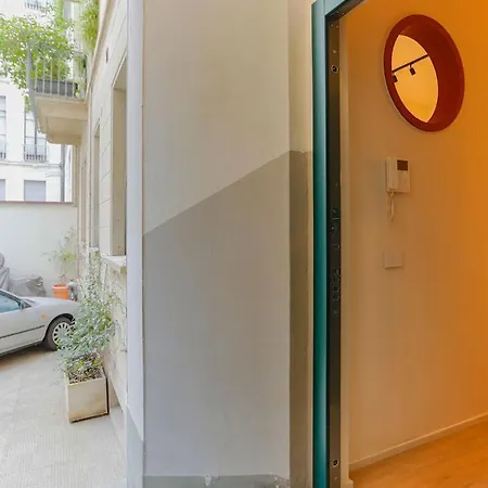 The Rent - Characterful Two-bedroom Flat Steps From Palestro * Milano
