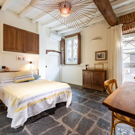 Navigli Authentic Charm In A Historic Appartement *
