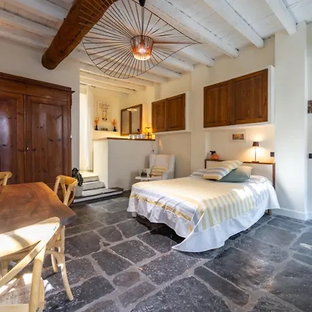 Navigli Authentic Charm In A Historic Апартаменты Милан