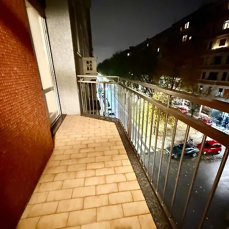 Brand New Near Center * Milaan