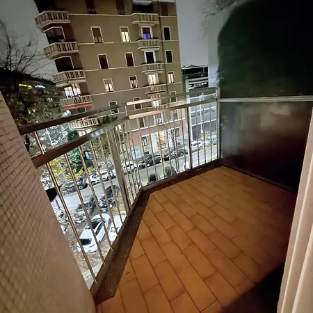 Brand New Near Center Appartement