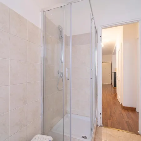 I Host - Certosa 1 밀라노