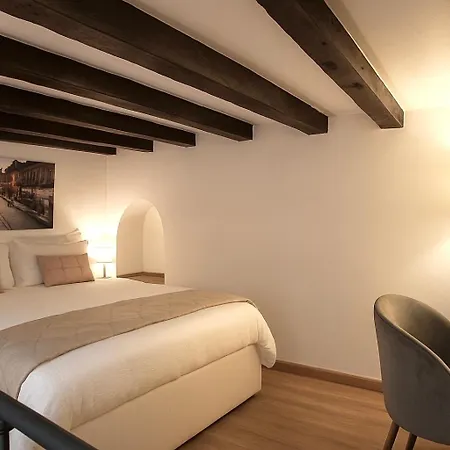 Chich And Modern Mini-loft Navigli Milánó