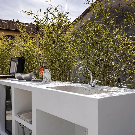 Semesterbostad Loft In With Private Terrace & Jacuzzi *