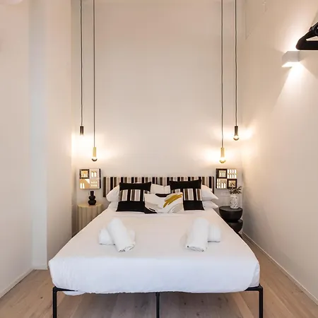 Semesterbostad Loft In With Private Terrace & Jacuzzi Milano