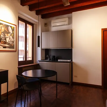 Youhosty - Anfiteatro 12 Milano