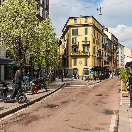 Youhosty - Anfiteatro 12 דירה *