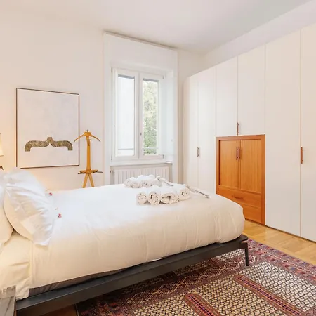 Youhosty - Brera 17 Milan