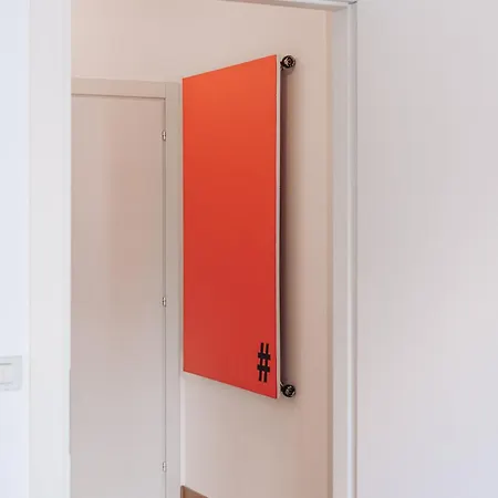 Youhosty - Brera 17 * מילאנו