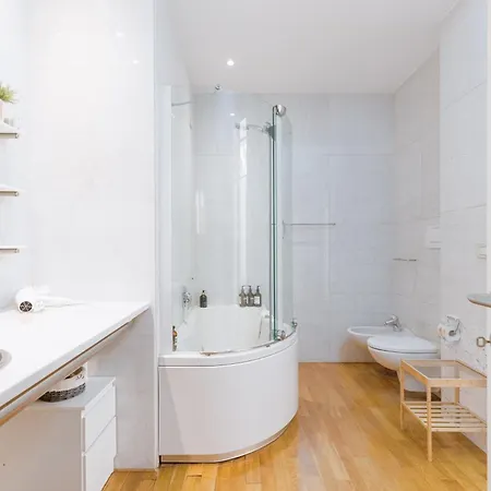 Youhosty - Brera 17 Apartment *