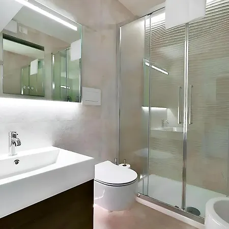 Sottocorno White, Historic Center, Apartament Mediolan