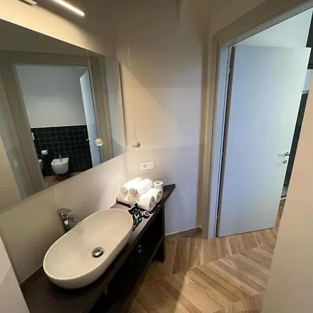 Rossovino Boutique 3* Milano