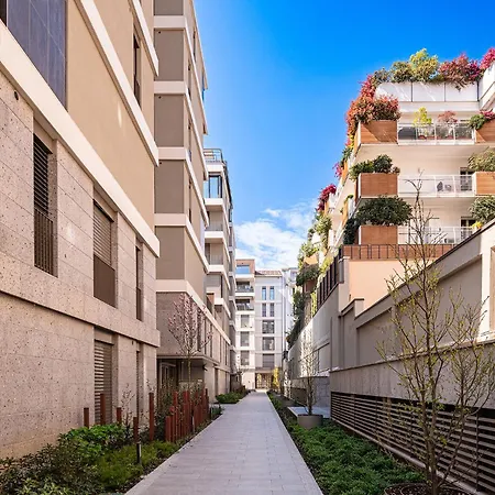 Appartamento Habitat green-futuristico con spa e piscina