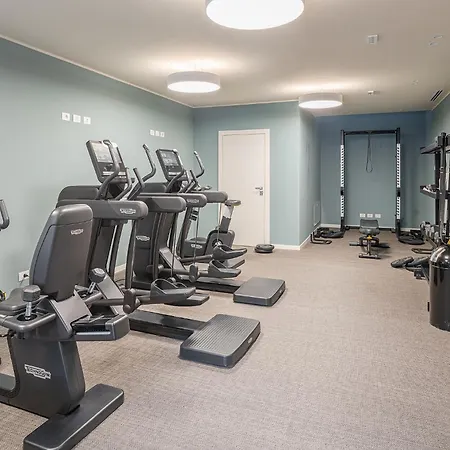 Appartamento Habitat green-futuristico con spa e piscina Milano