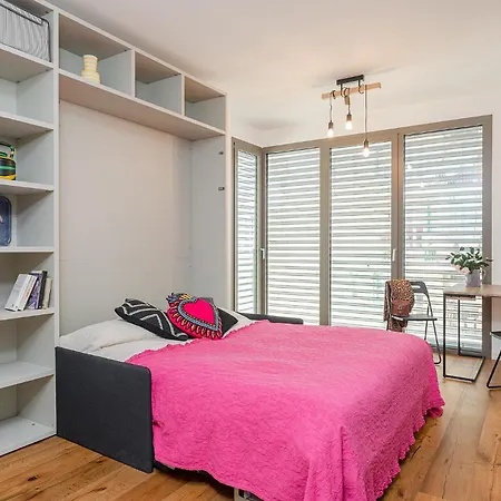 Appartamento Habitat green-futuristico con spa e piscina *