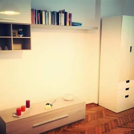 The Encore Flat - Gambara *