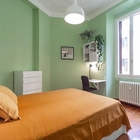 Milan, Cozy Flat In Porta Venezia Apartmán