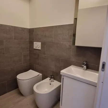 Luminoso Monolocale Mm3 Dergano Sky Legnone * Milano